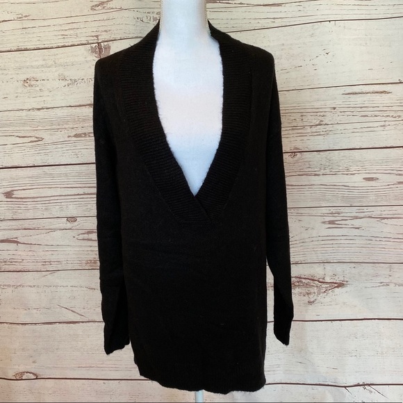 RDI Deep V-Neck Tunic Knit Split Hem Sweater NWT - Picture 2 of 10